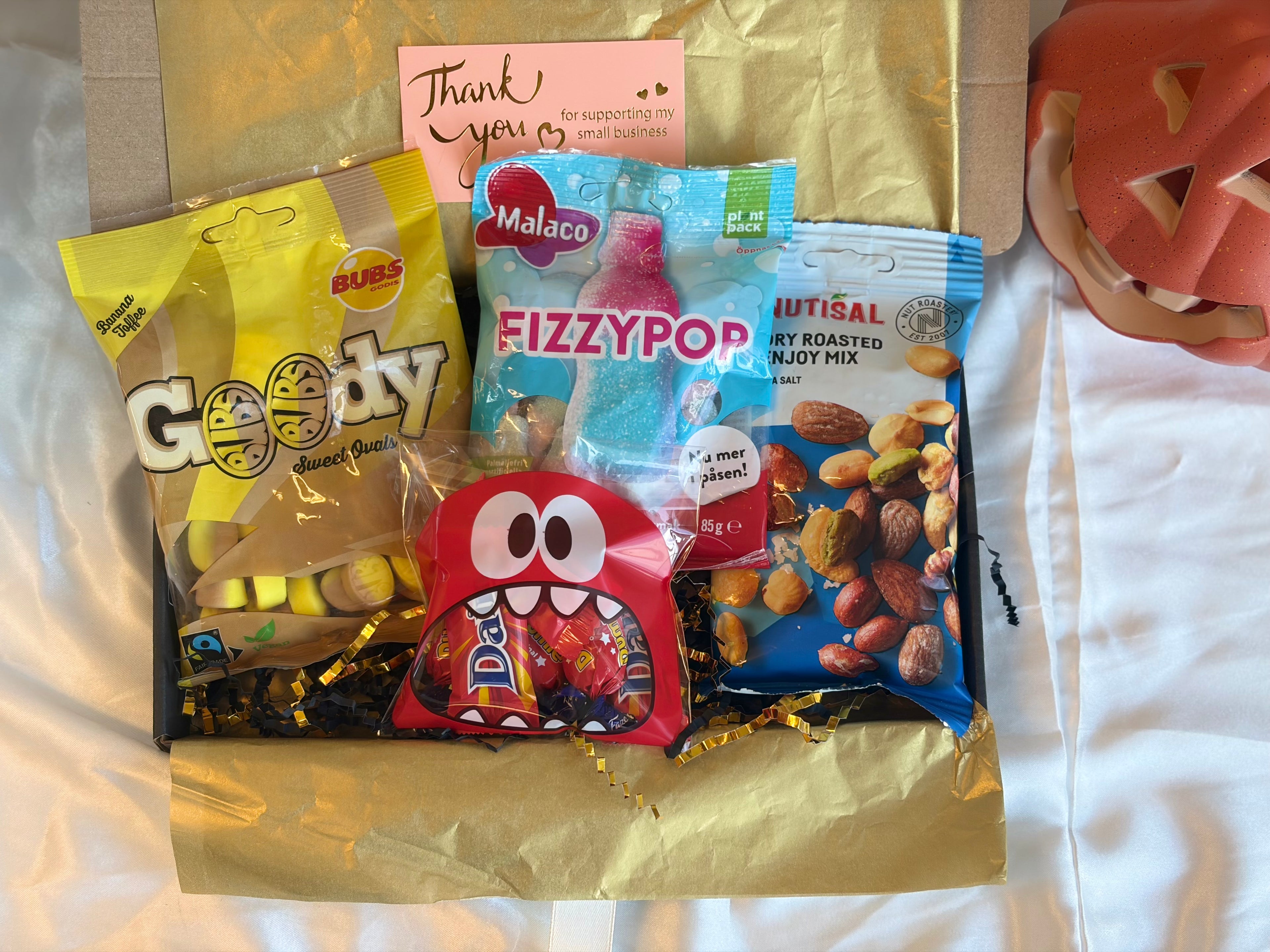 Bubbel & busgåvan – Bus, godis & höstmys i en och samma box!